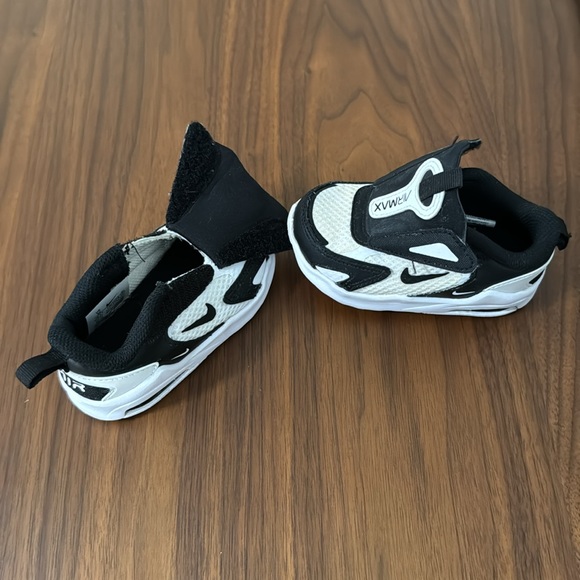 Nike Air Max Bolt - 5C - Picture 4 of 6